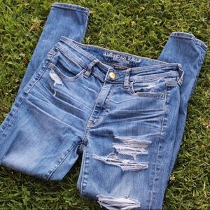 American eagle distressed jeans